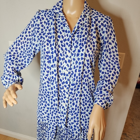 Vintage Givenchy 2-Peice skirt and blouse set.  Blue green white.  Size 6/8. - Picture 7 of 16